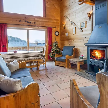 Modern Just 350 M From The Lifts Peisey-Nancroix