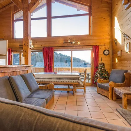 Modern Just 350 M From The Lifts Chalet