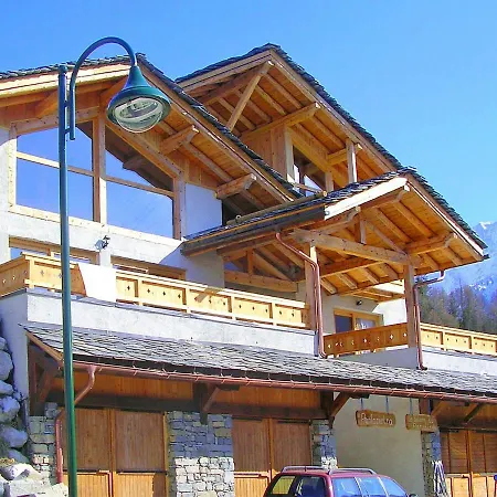 Modern Just 350 M From The Lifts Chalet